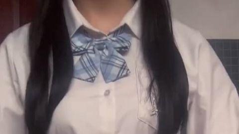 国产jk女制服被输出的视频,跨越国界，绽放东方魅力